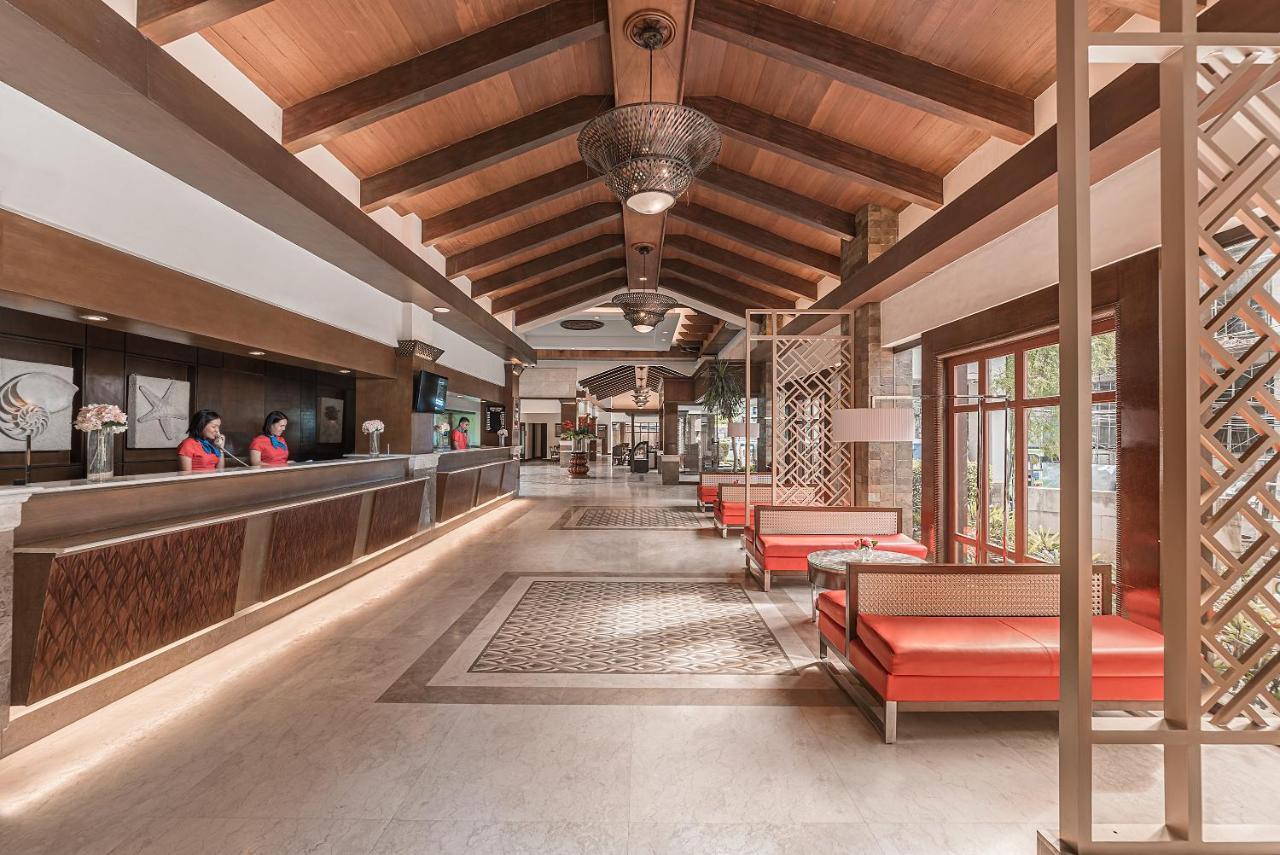 Henann Regency Resort And Spa Balabag  Exterior photo Lobby
