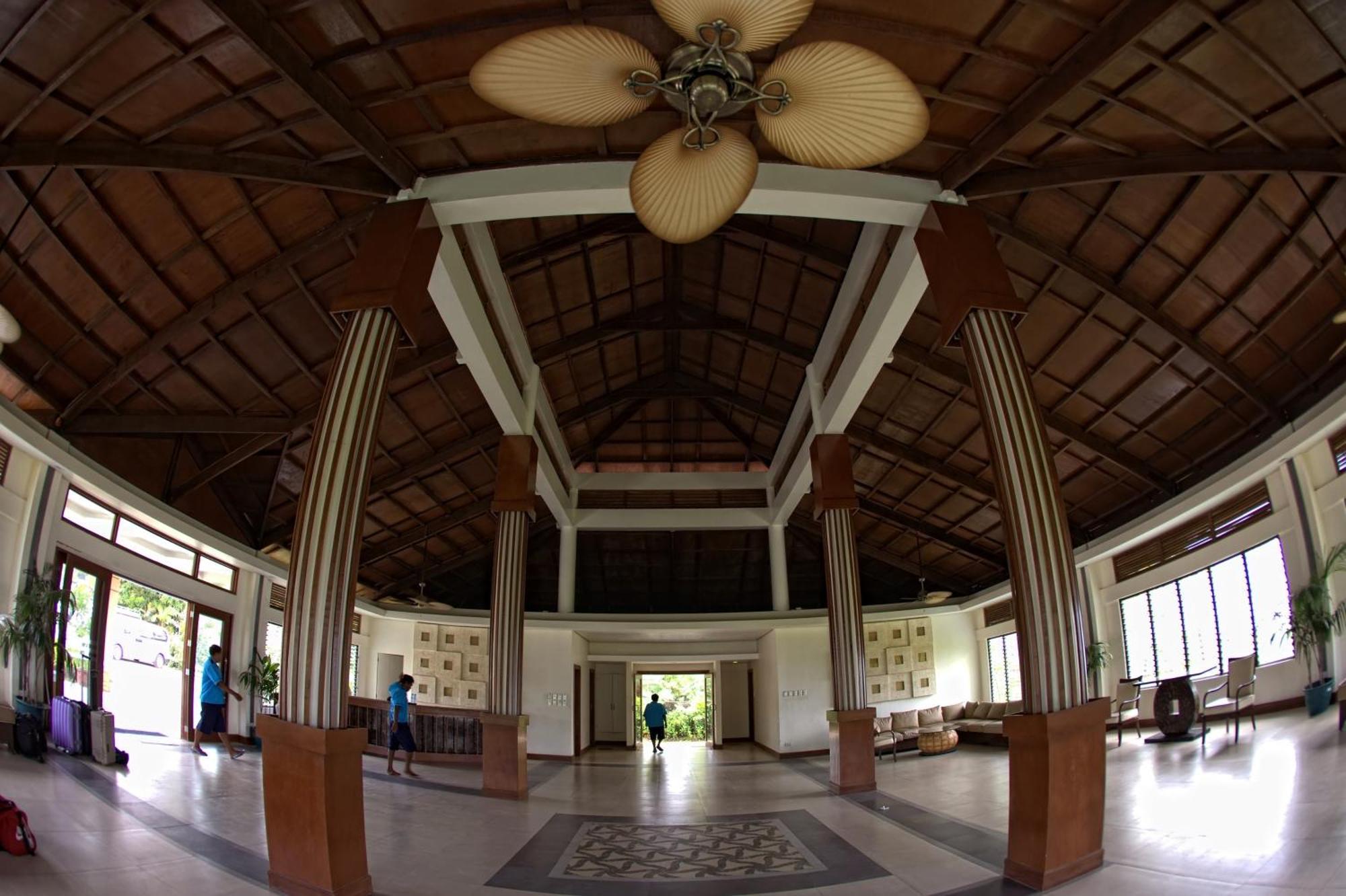 Henann Regency Resort And Spa Balabag  Exterior photo Lobby