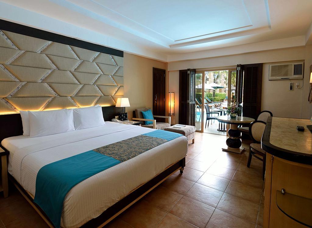 Henann Regency Resort And Spa Balabag  Exterior photo A room at the Shangri-La Hotel, Manila
